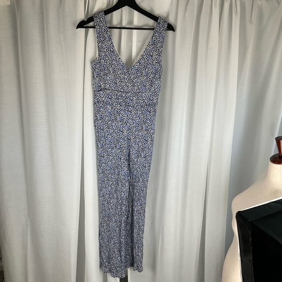Floral Jumpsuit from Franchesca’s - Picture 2 of 4